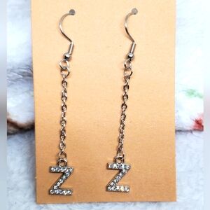 7/$10 Z Initial Earrings, New